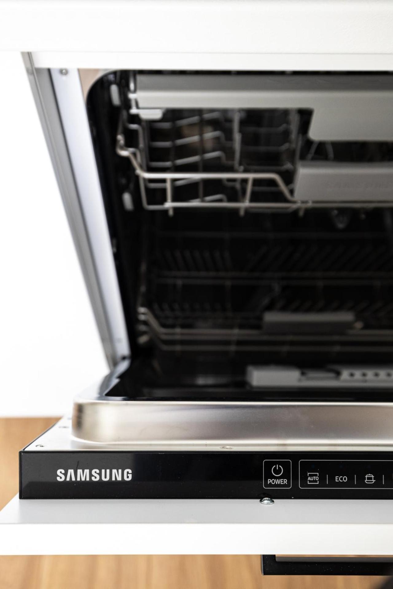 2bd Apartmet J7, Selfcheck-in, By Cohost