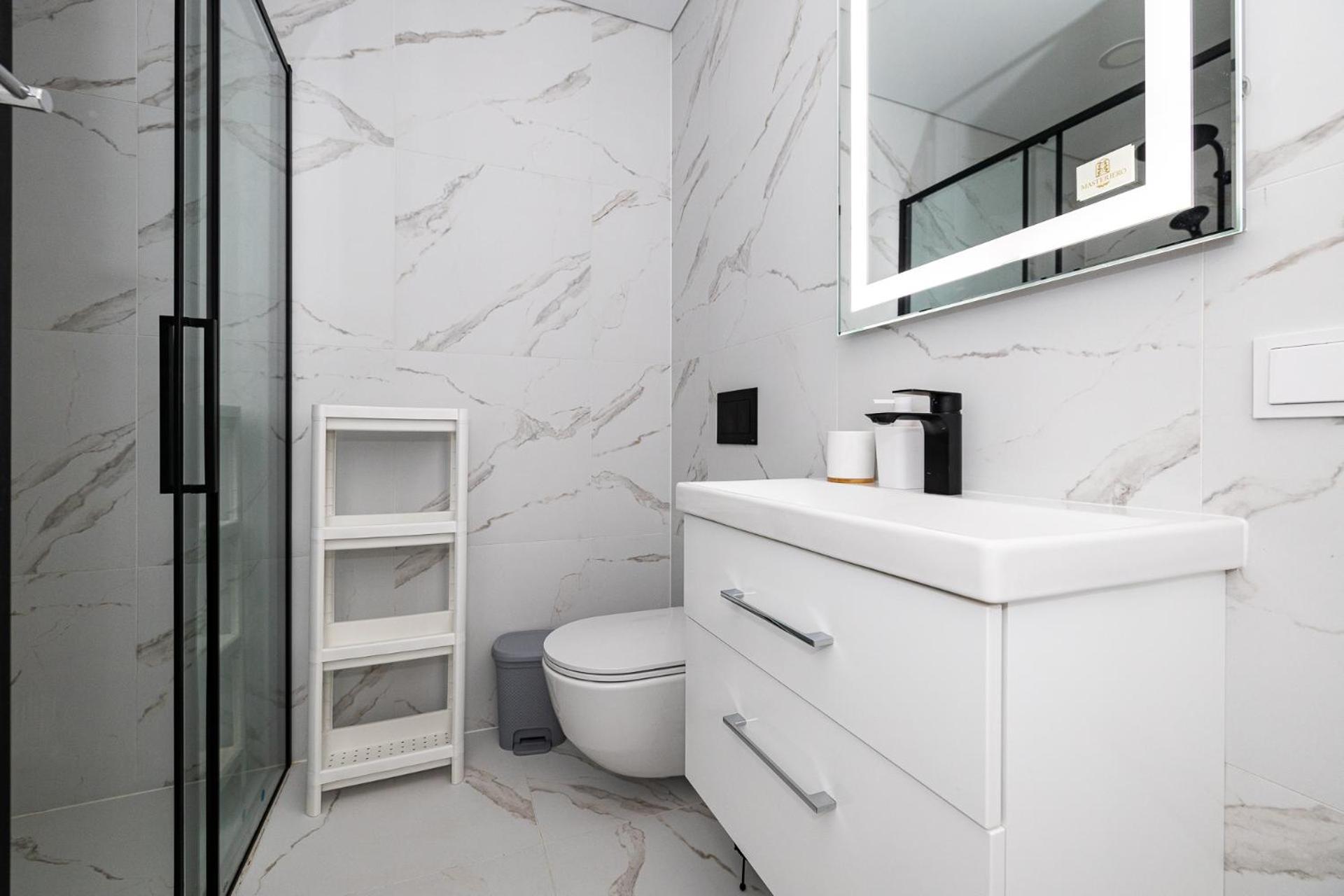 2bd Apartmet J7, Selfcheck-in, By Cohost Huoneisto Palanga