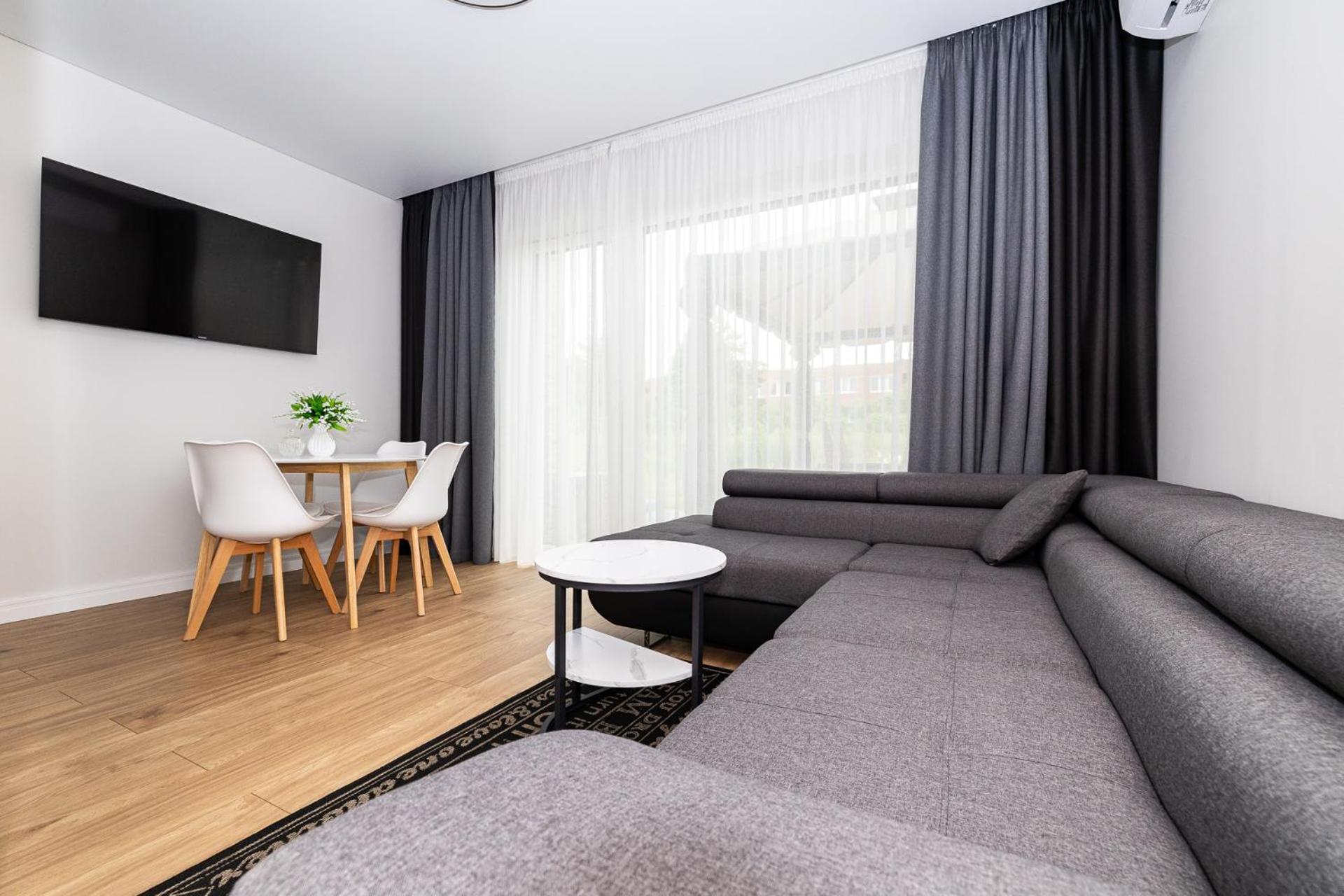 2bd Apartmet J7, Selfcheck-in, By Cohost * Palanga