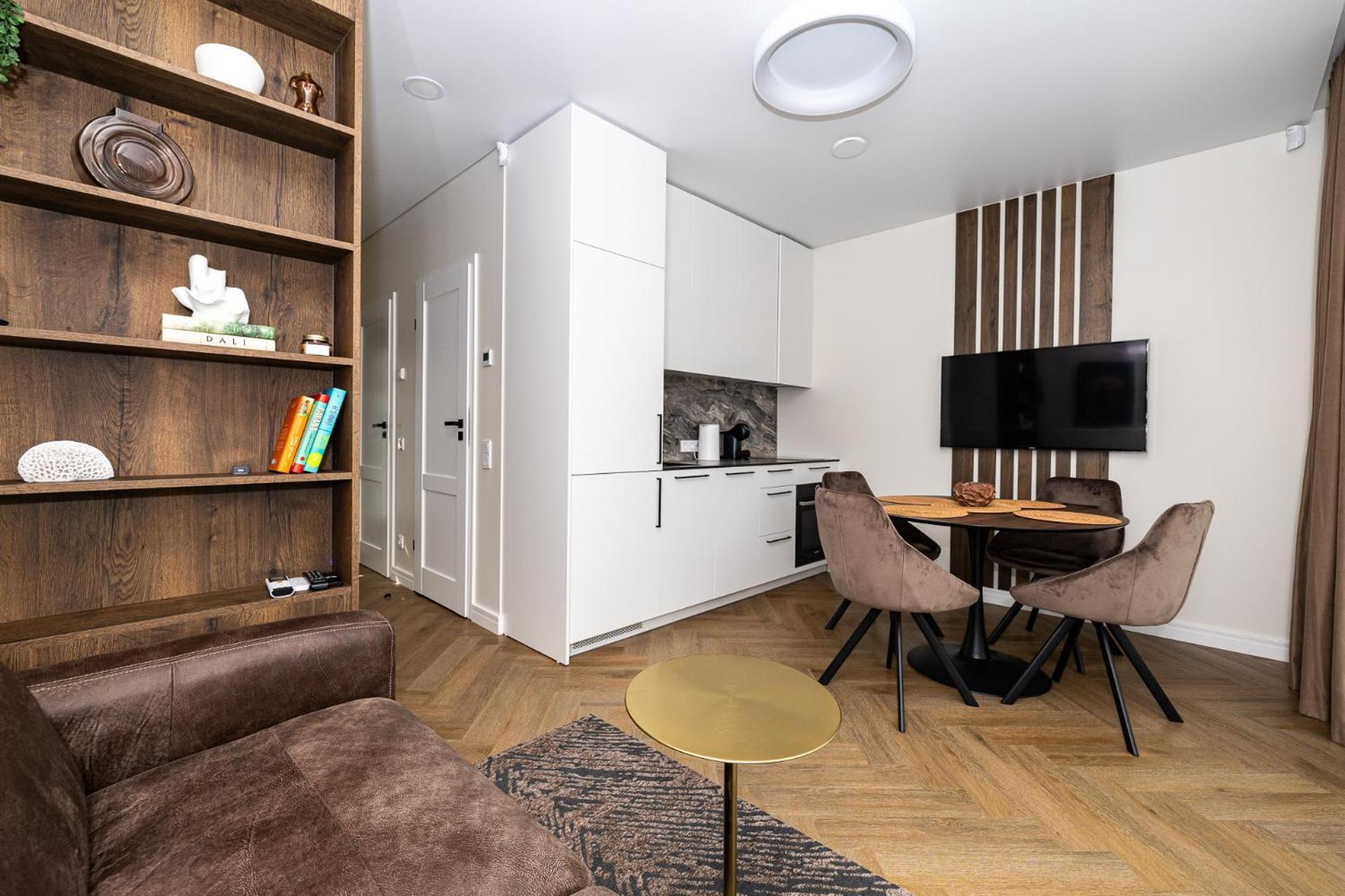 2bd Apartmet J7, Selfcheck-in, By Cohost